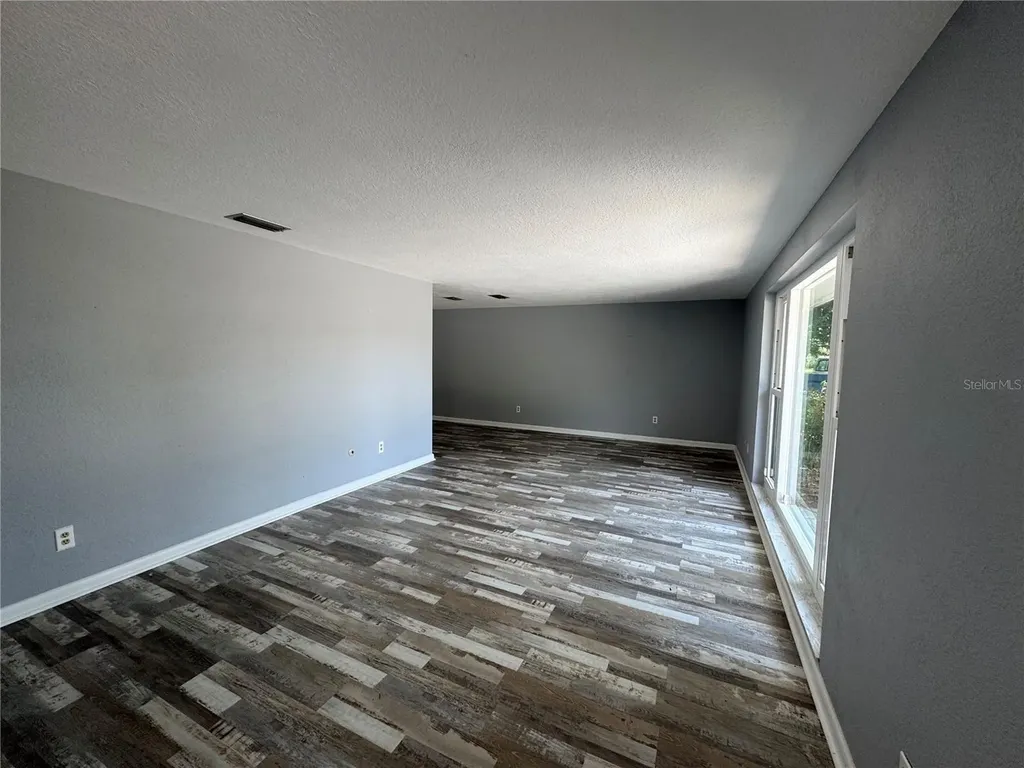 907 S Florida Avenue Tarpon Springs FL 34689