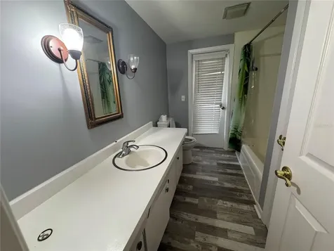 907 S Florida Avenue Tarpon Springs FL 34689