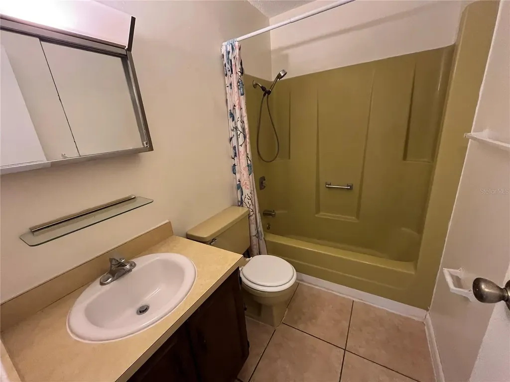 423 E Sessoms Avenue Lake Wales FL 33853