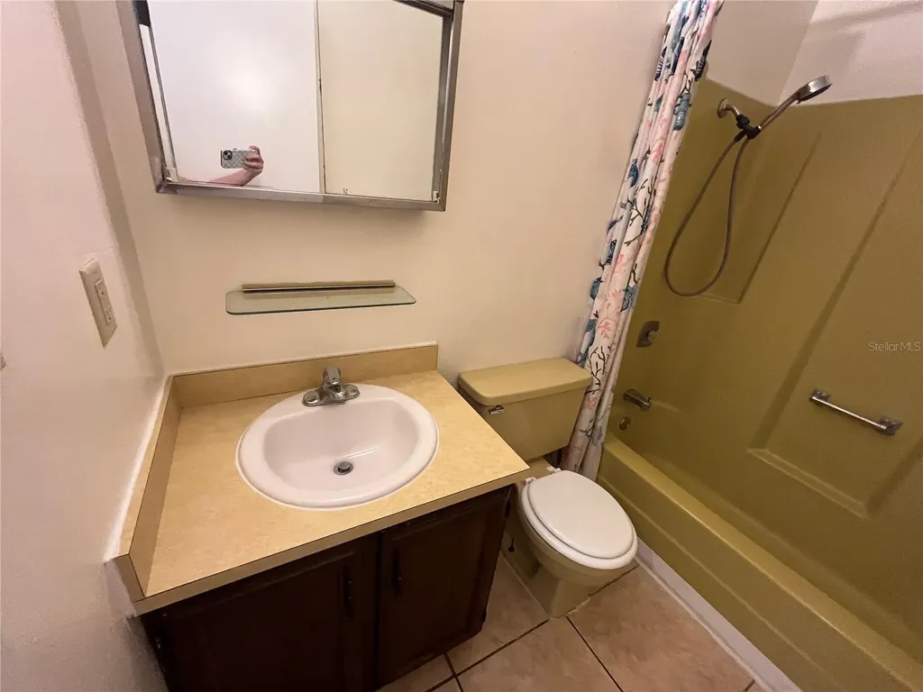 423 E Sessoms Avenue Lake Wales FL 33853