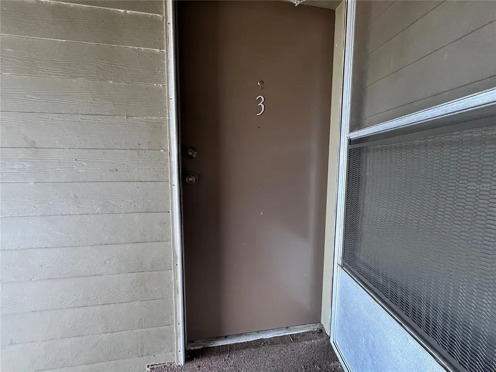 423 E Sessoms Avenue Lake Wales FL 33853