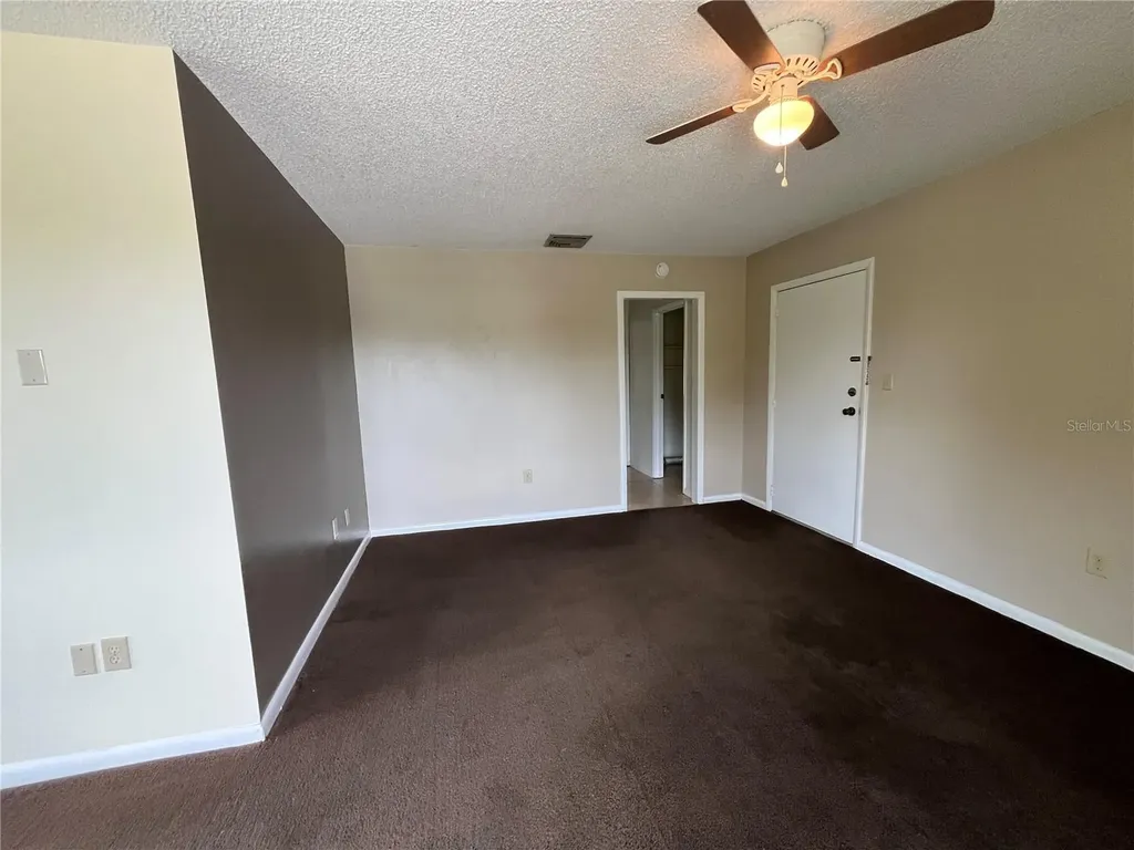 423 E Sessoms Avenue Lake Wales FL 33853