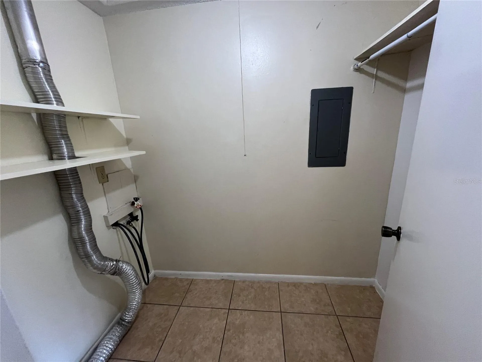 423 E Sessoms Avenue Lake Wales FL 33853