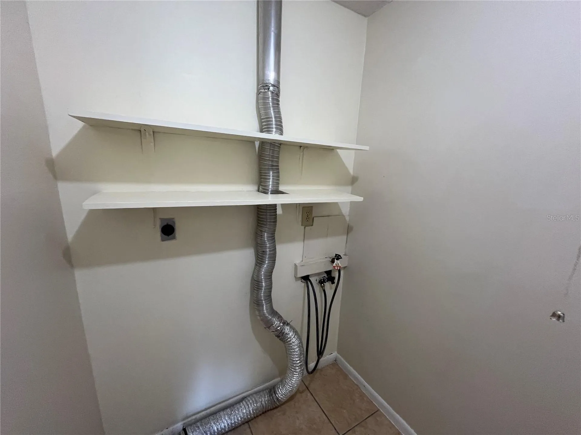 423 E Sessoms Avenue Lake Wales FL 33853