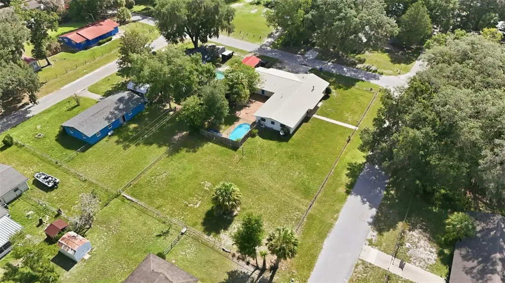 22526 SE 62nd Avenue Hawthorne FL 32640