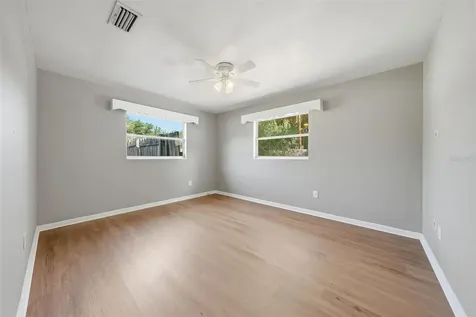 22526 SE 62nd Avenue Hawthorne FL 32640
