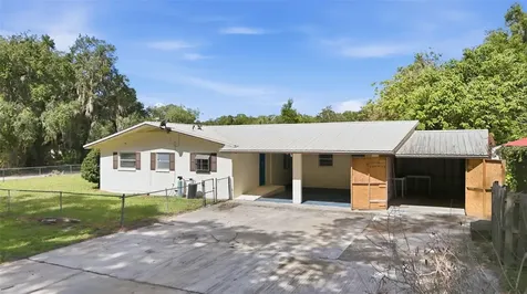 22526 SE 62nd Avenue Hawthorne FL 32640