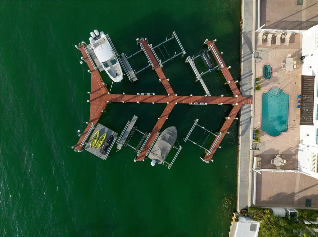 258 Golden Gate Point Sarasota FL 34236