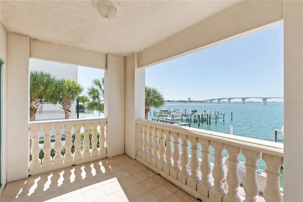 258 Golden Gate Point Sarasota FL 34236