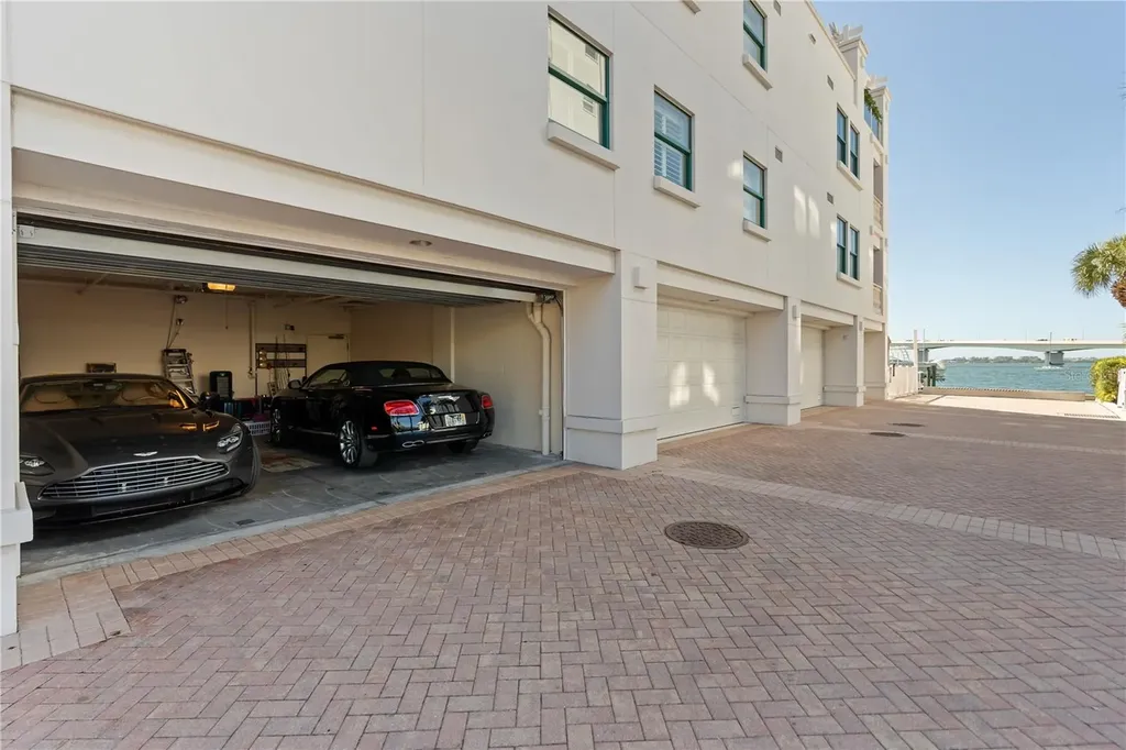 258 Golden Gate Point Sarasota FL 34236