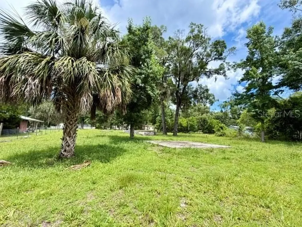 9749 Florida Street Fanning Springs FL 32693