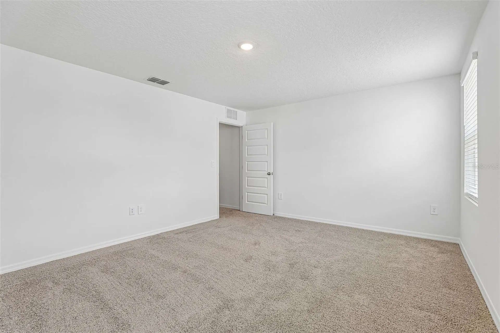 3914 Limeklin Falls Loop Davenport FL 33837