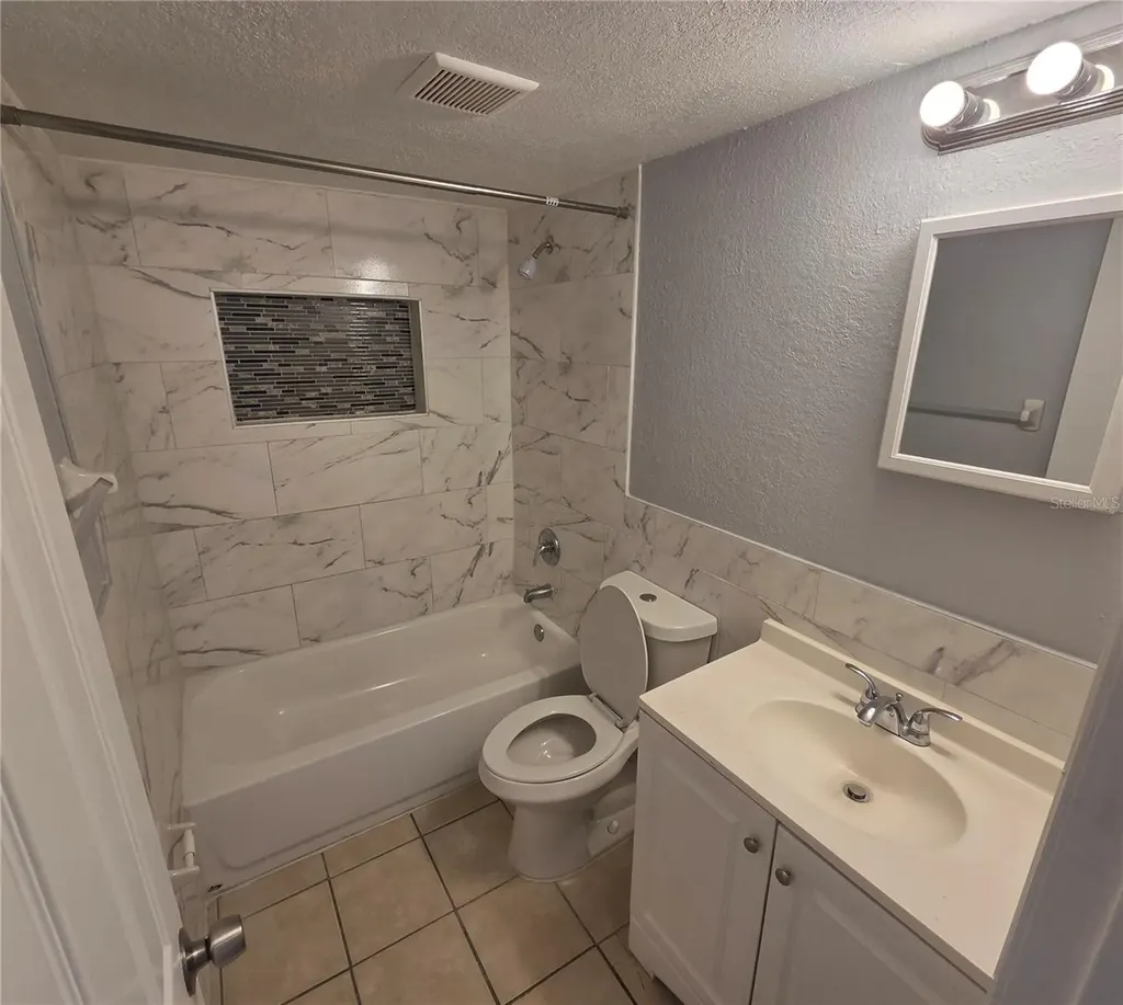 5720 N Lincoln Avenue Tampa FL 33614