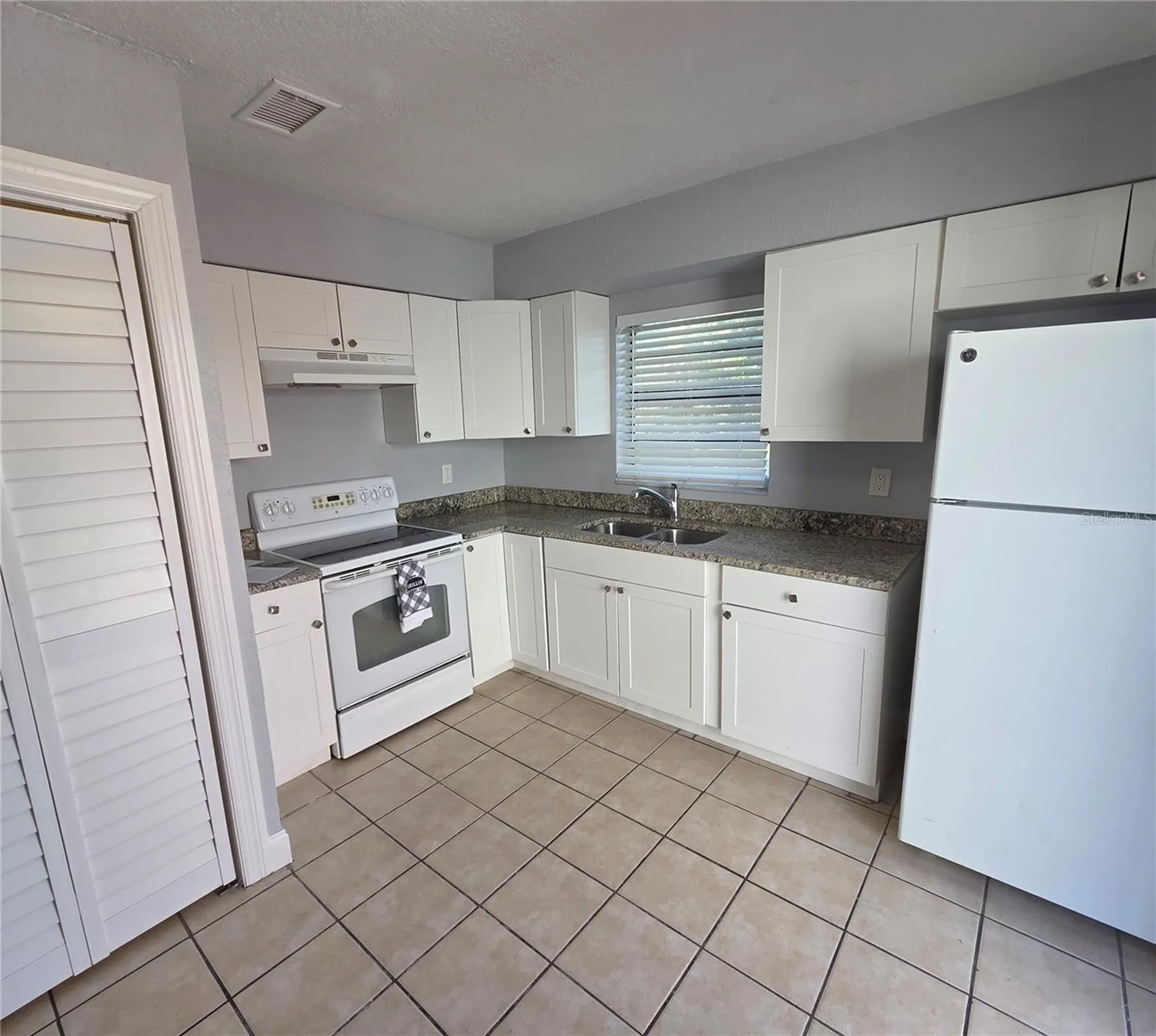 5720 N Lincoln Avenue Tampa FL 33614