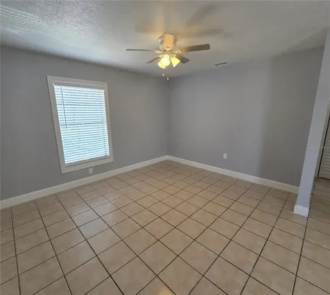 5720 N Lincoln Avenue Tampa FL 33614