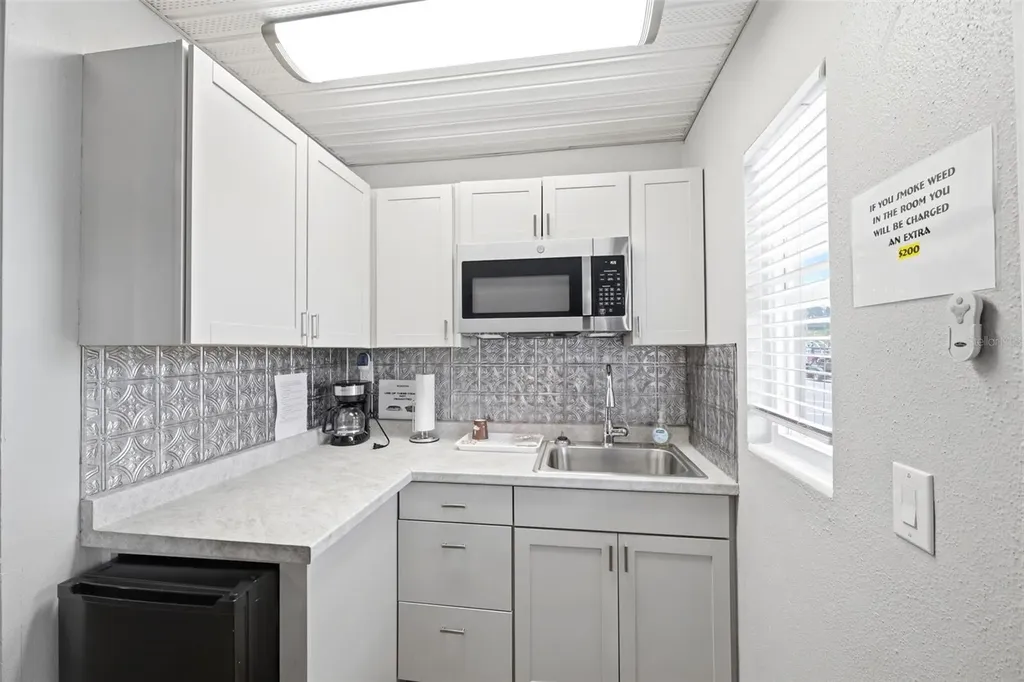 8744 Gall Boulevard Zephyrhills FL 33541