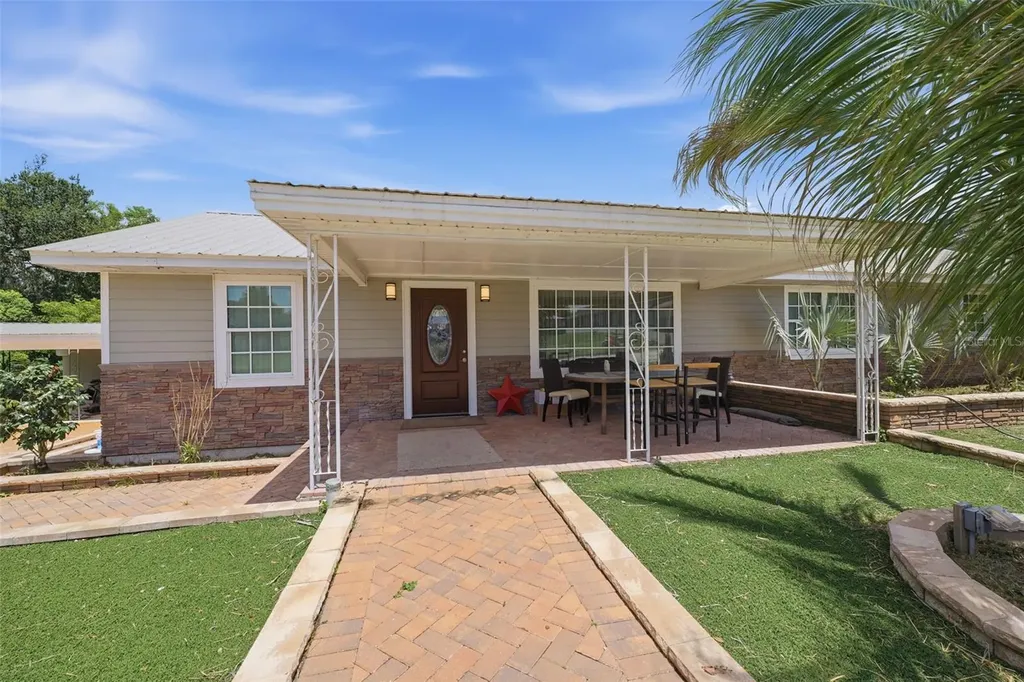 8744 Gall Boulevard Zephyrhills FL 33541