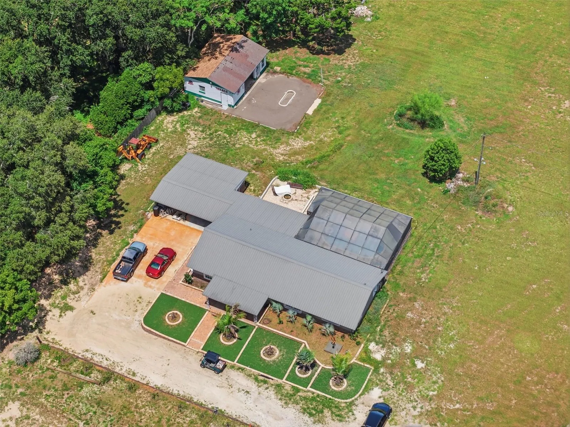 8744 Gall Boulevard Zephyrhills FL 33541