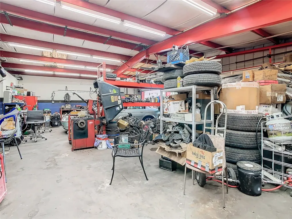 1412 E Lake Avenue Tampa FL 33605