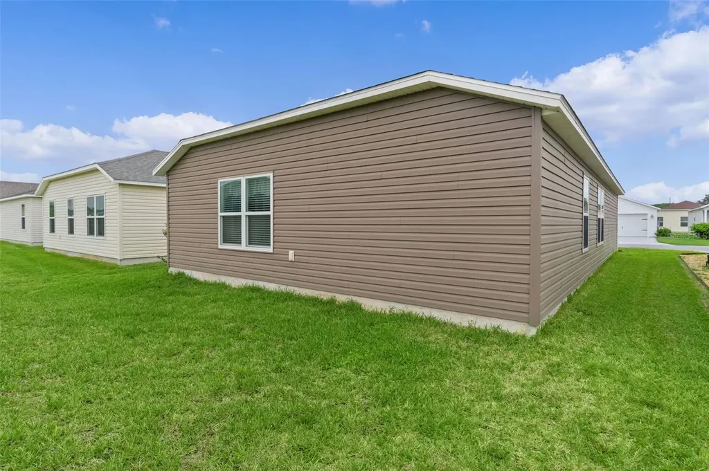 1352 Marybeth Lane The Villages FL 32163