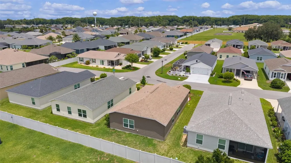 1352 Marybeth Lane The Villages FL 32163
