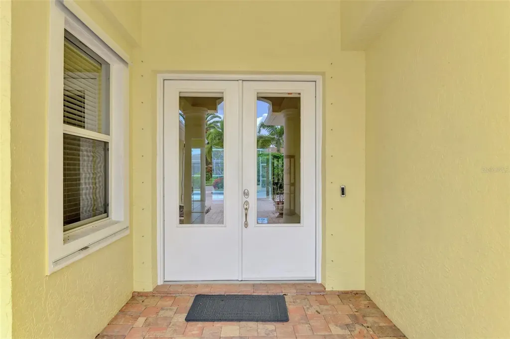 4708 Sweetmeadow Circle Sarasota FL 34238