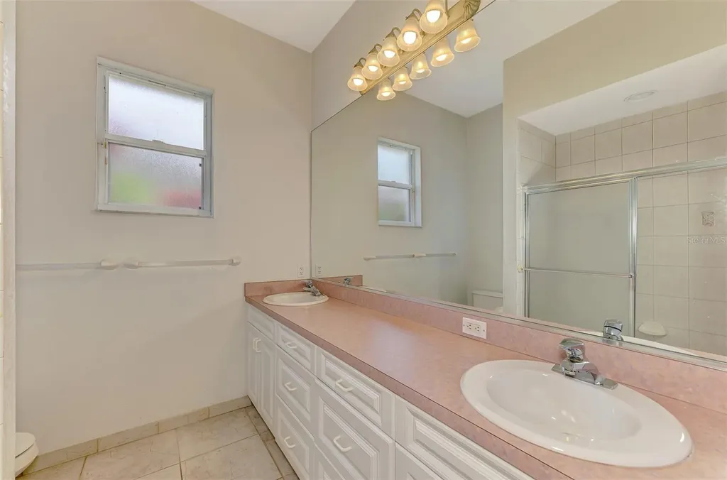 4708 Sweetmeadow Circle Sarasota FL 34238