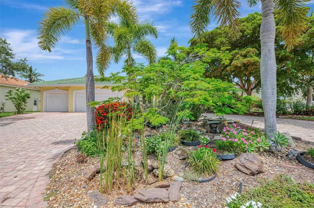 4708 Sweetmeadow Circle Sarasota FL 34238