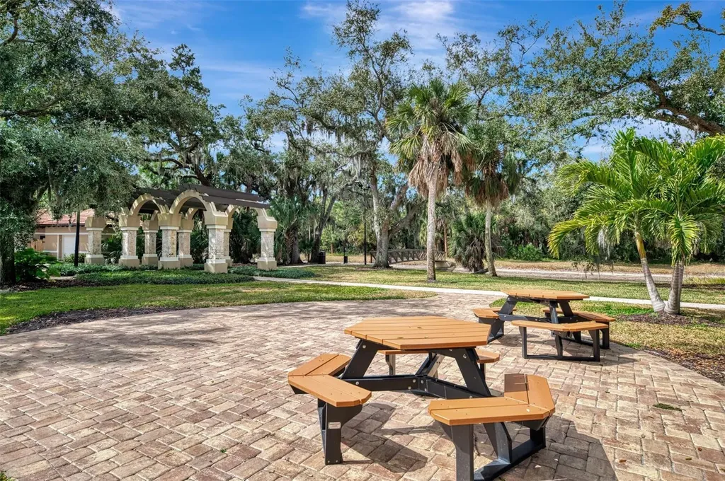 4708 Sweetmeadow Circle Sarasota FL 34238