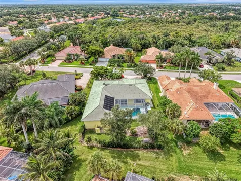 4708 Sweetmeadow Circle Sarasota FL 34238
