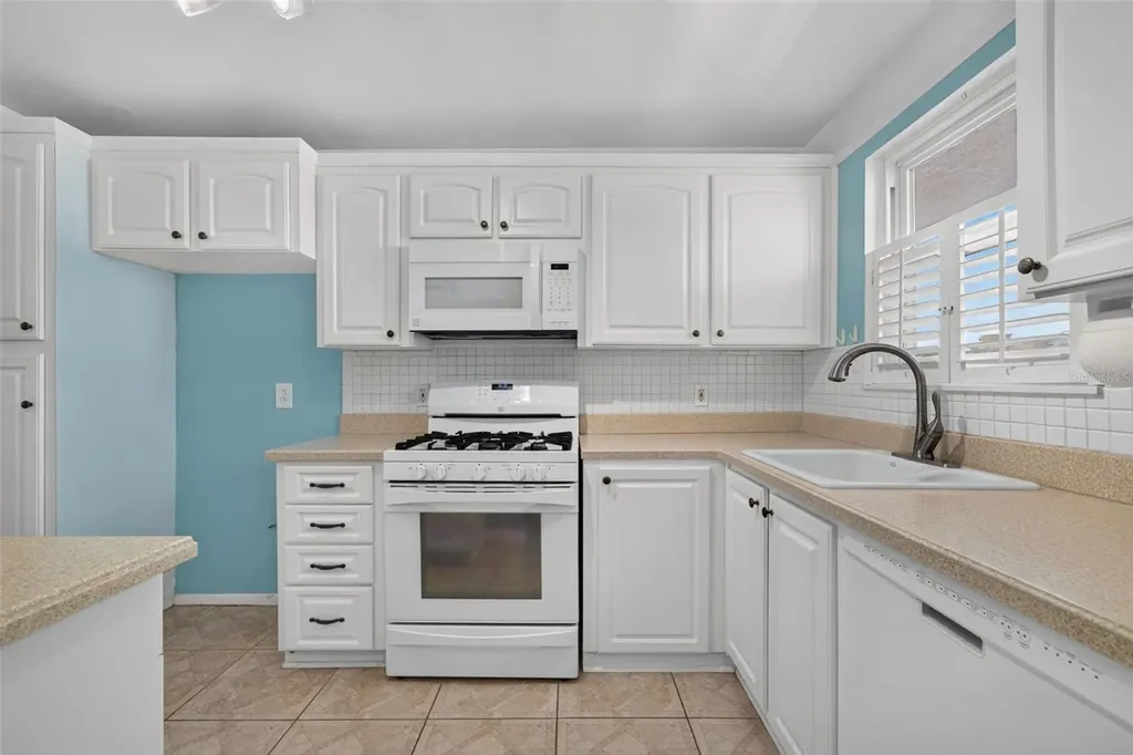 6025 Shore Boulevard S Gulfport FL 33707