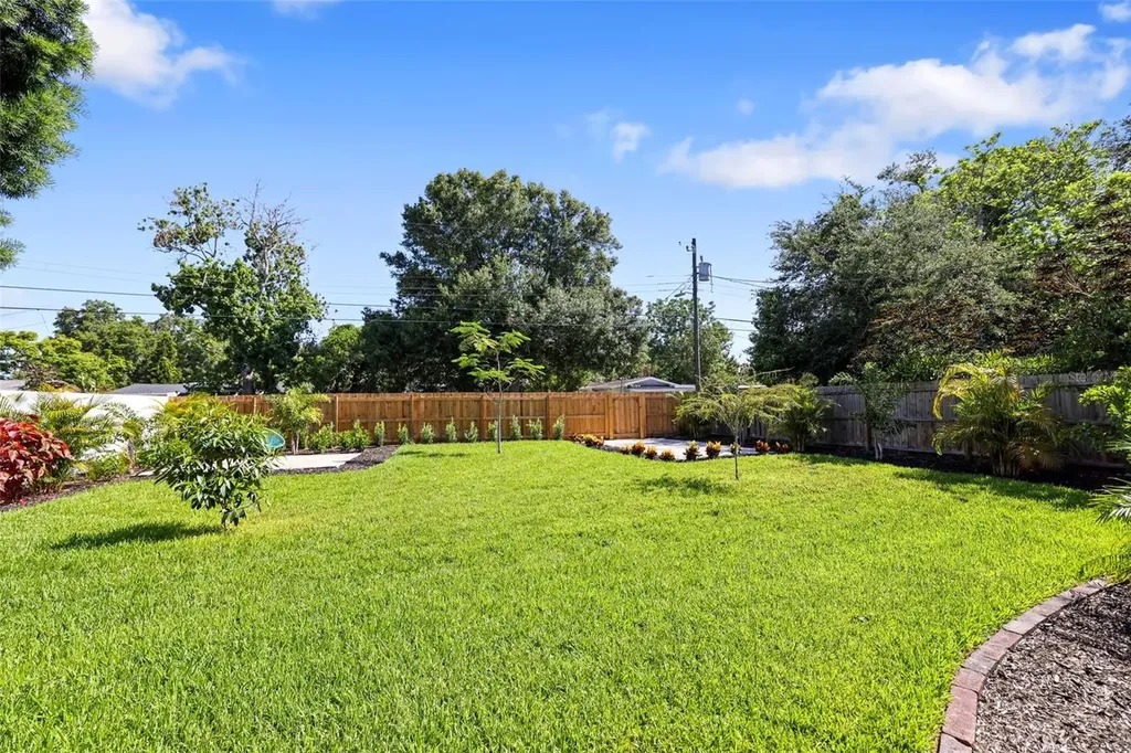 4229 7th Avenue N St Petersburg FL 33713