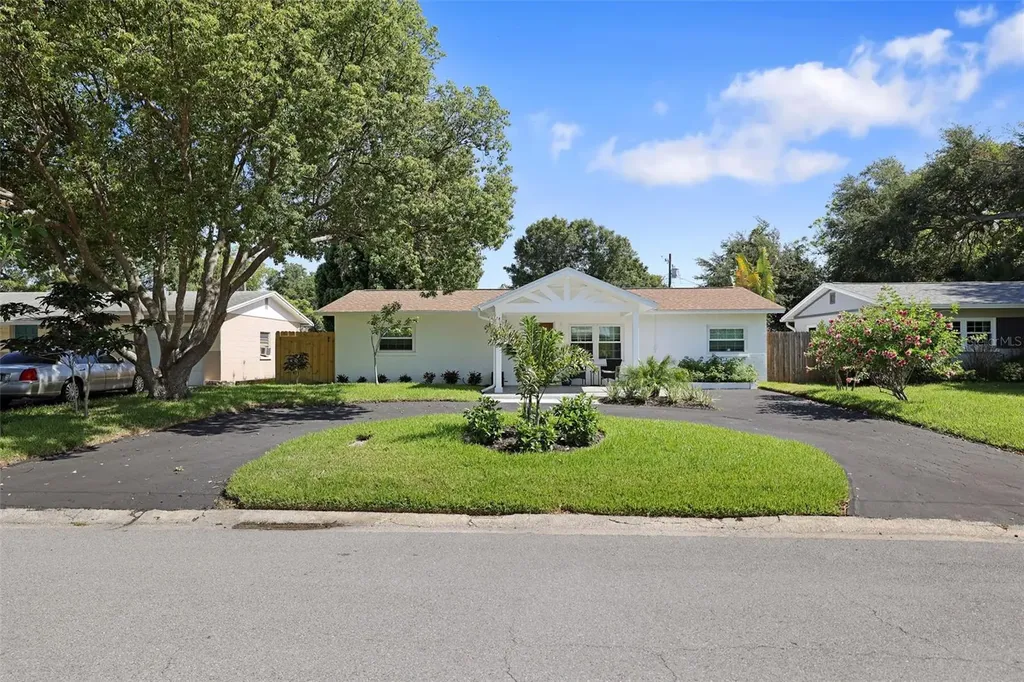 4229 7th Avenue N St Petersburg FL 33713