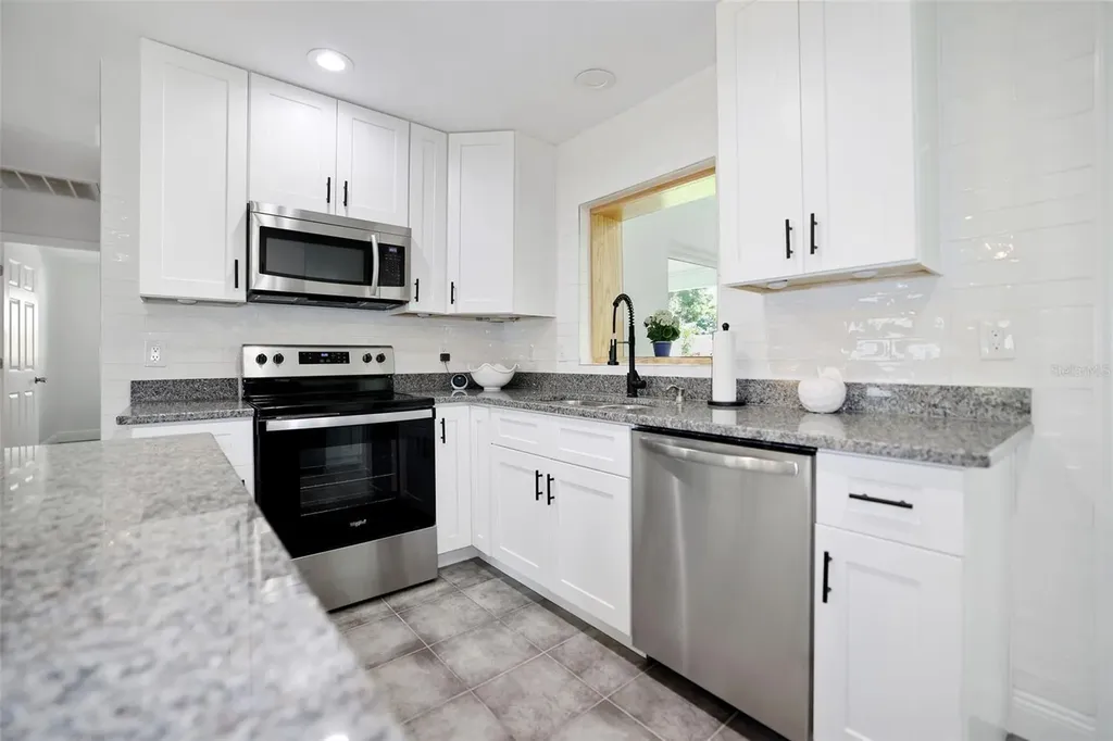 4229 7th Avenue N St Petersburg FL 33713