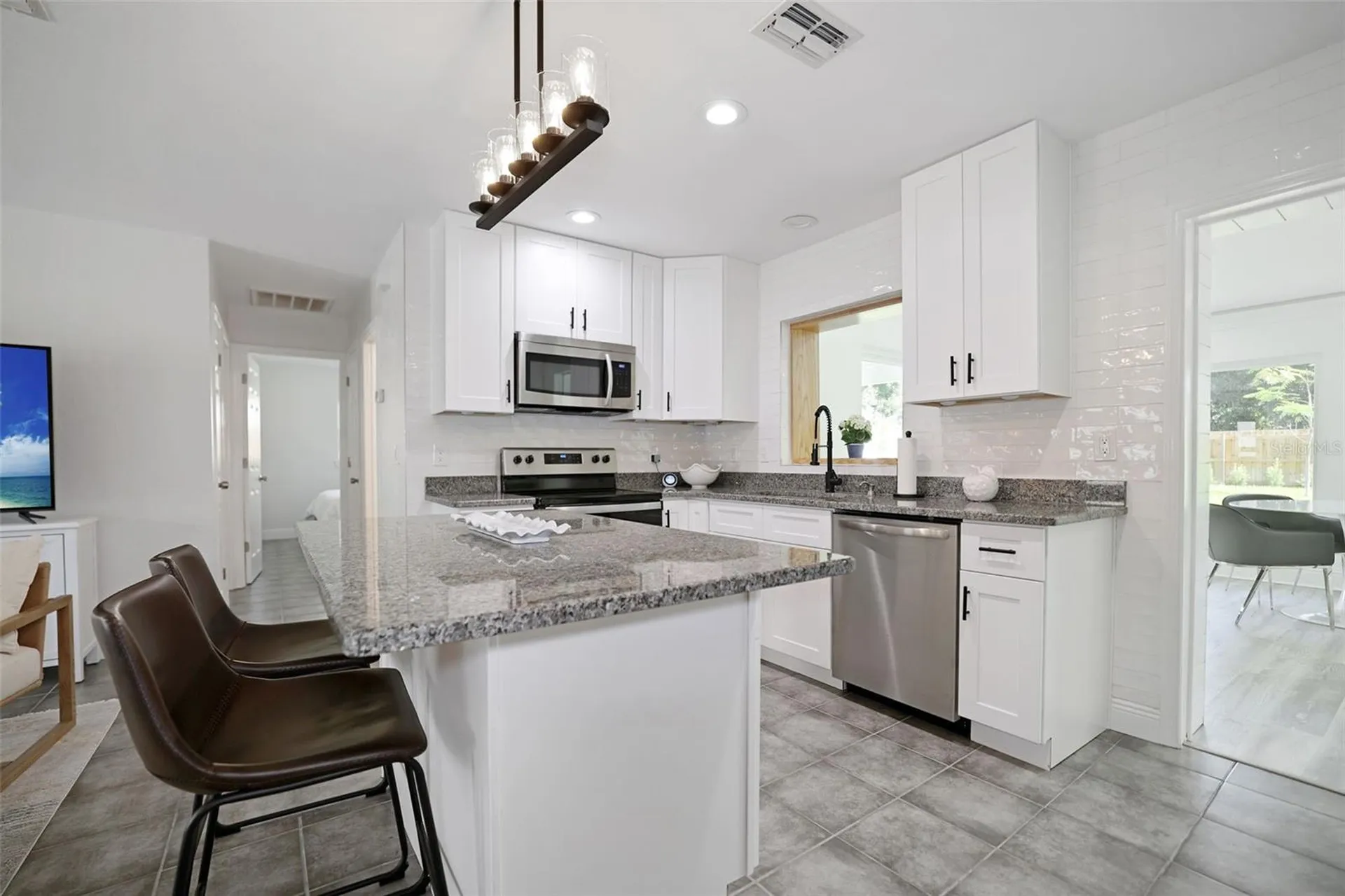 4229 7th Avenue N St Petersburg FL 33713