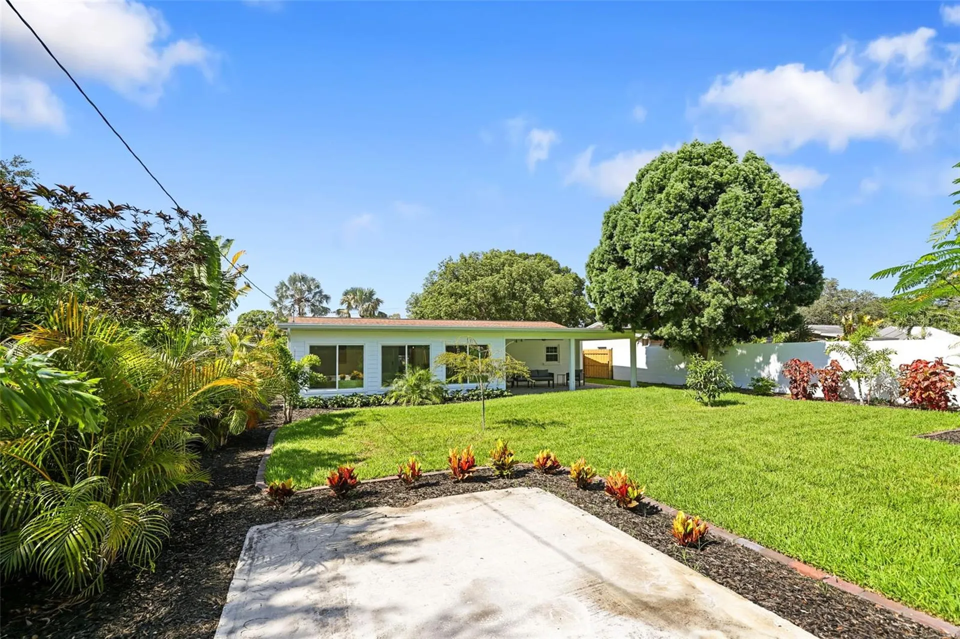 4229 7th Avenue N St Petersburg FL 33713