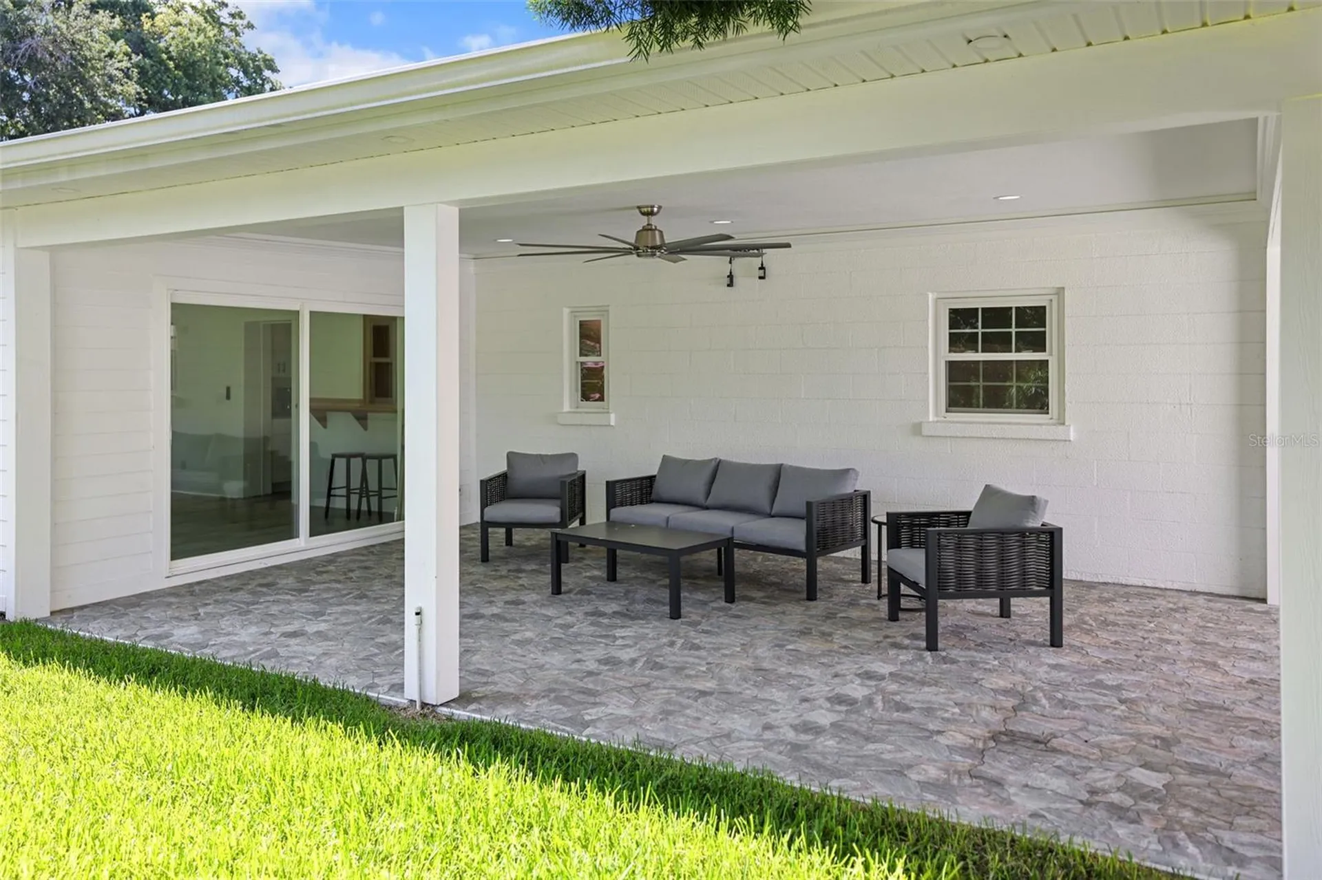 4229 7th Avenue N St Petersburg FL 33713