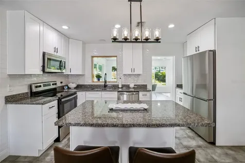 4229 7th Avenue N St Petersburg FL 33713