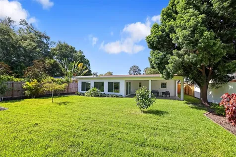 4229 7th Avenue N St Petersburg FL 33713