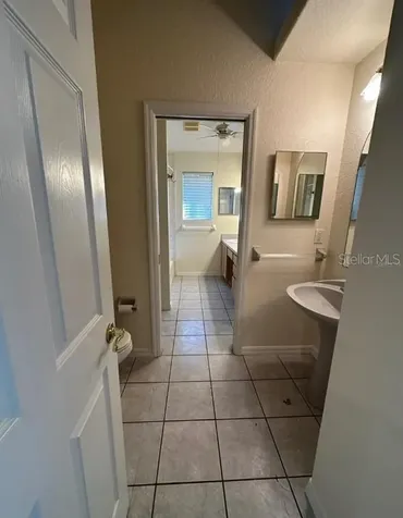 1404 E Crystal Lake Avenue Orlando FL 32806