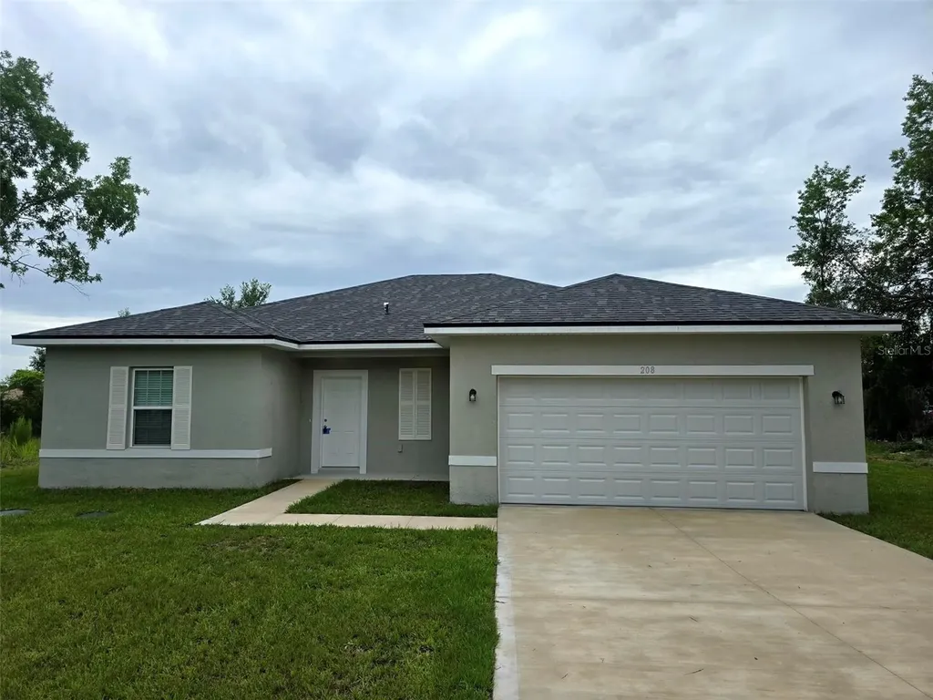 208 Locust Pass Ocala FL 34472