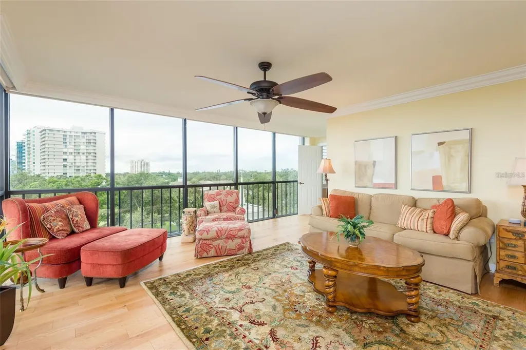 2407 S Ardson Place Tampa FL 33629