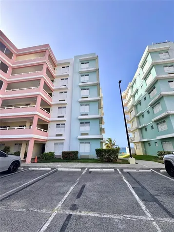 208 466 Isabela PR 00662