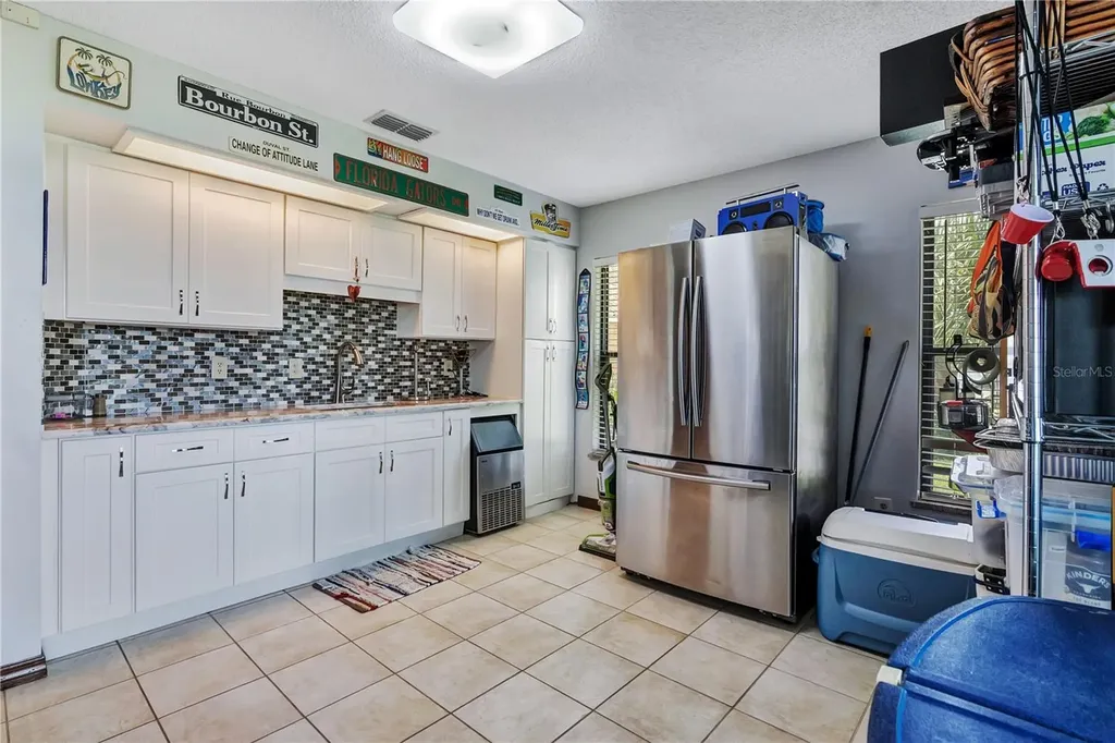 884 W Lake Holden Point Orlando FL 32805