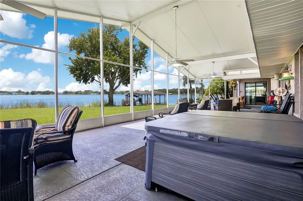 884 W Lake Holden Point Orlando FL 32805