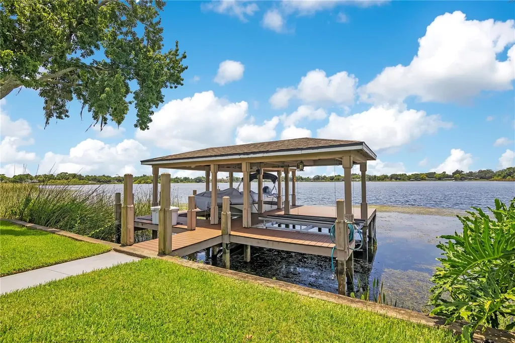 884 W Lake Holden Point Orlando FL 32805