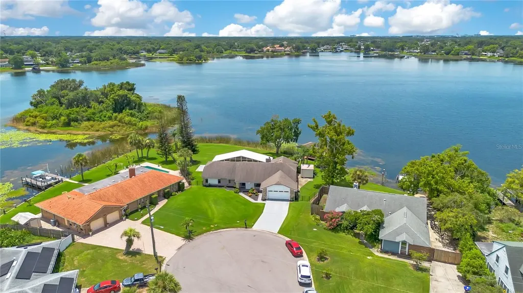 884 W Lake Holden Point Orlando FL 32805