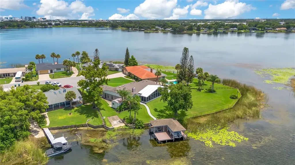 884 W Lake Holden Point Orlando FL 32805