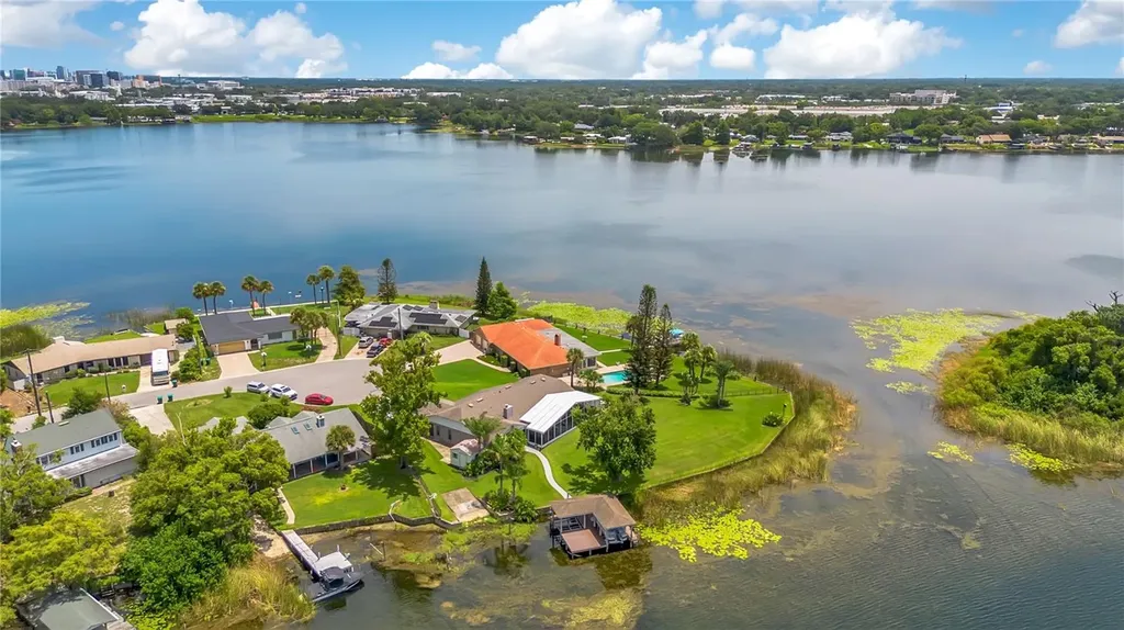 884 W Lake Holden Point Orlando FL 32805