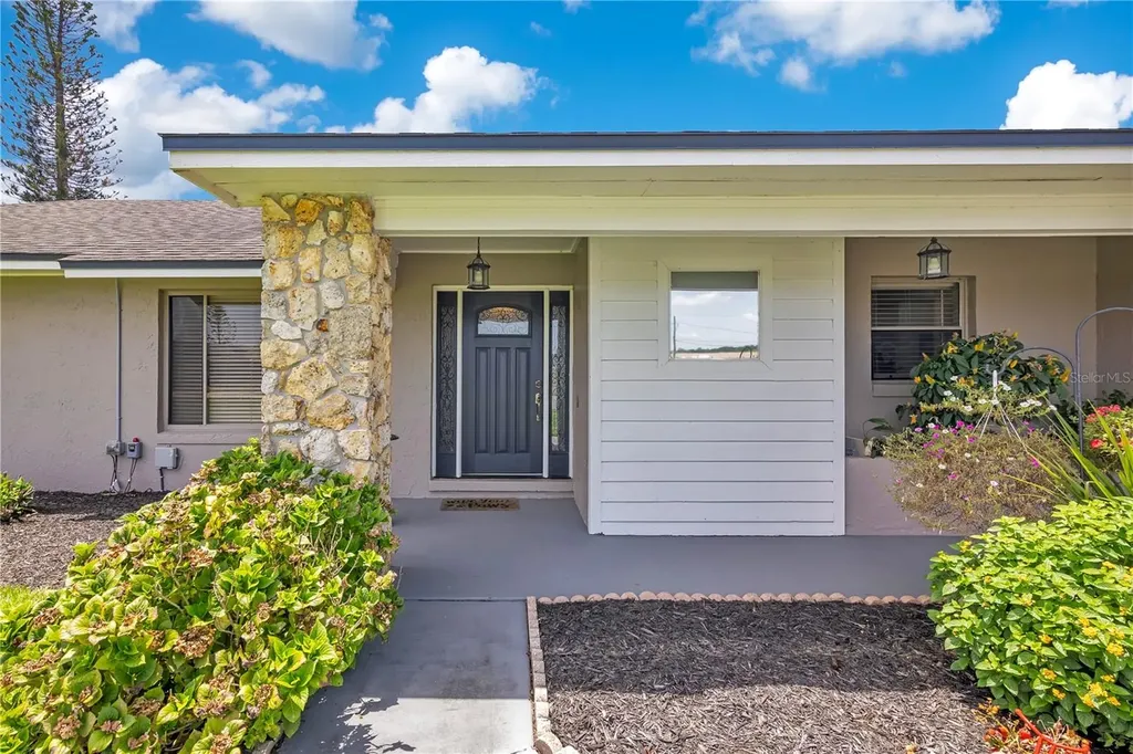 884 W Lake Holden Point Orlando FL 32805